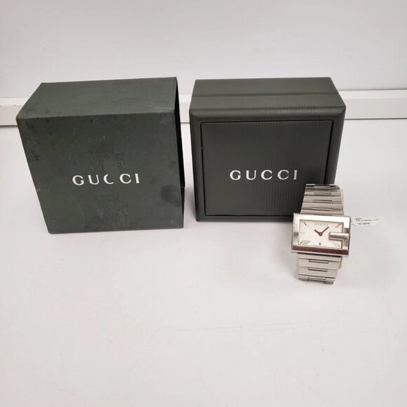 (70632-1) Gucci Chrome Watch - Picture 2 of 14